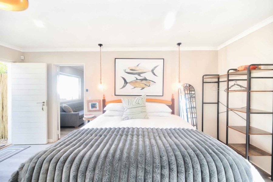 6 Bedroom Property for Sale in Northcliff Western Cape